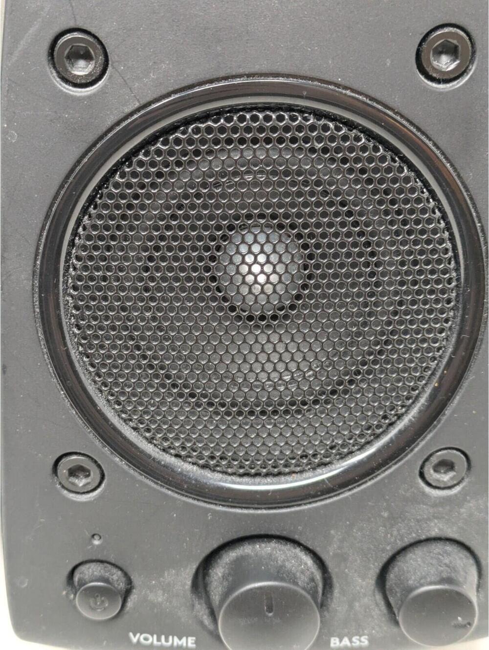 Logitech Z625/Z623 THX Certified Satellite Speakers-Tested - Picture 3 of 6